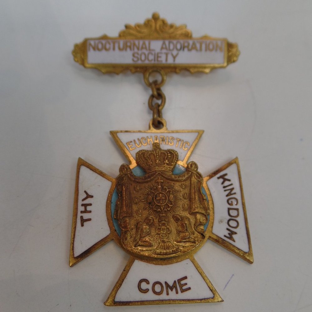 Adoration Society Pin / Brooch Medal White Enamel Goldtone "Thy Kingdom Come"